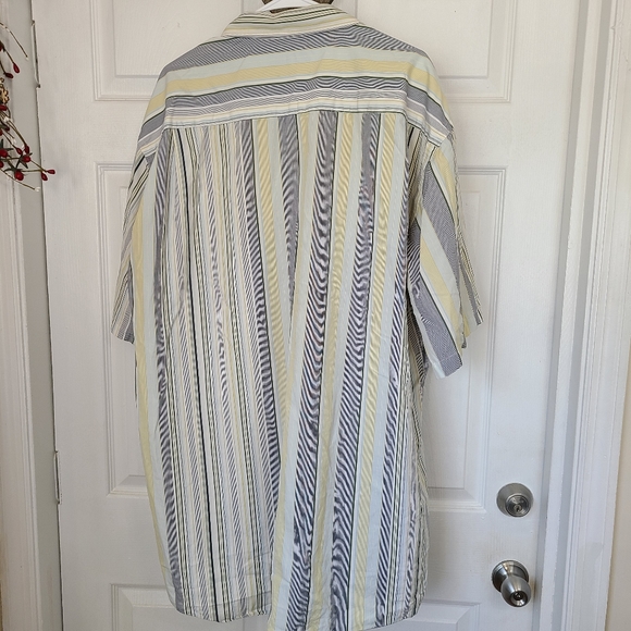 (682) Nautica Men's Classic Short Sleeve Button Down Shirt, 2XLT Color: Striped - Picture 12 of 14